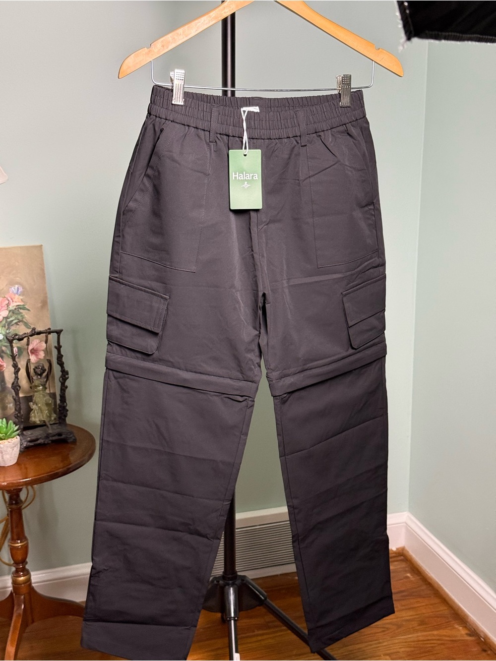 NWT HALARA Navy Women’s Convertible Cargo Pants with Side Pockets Size S